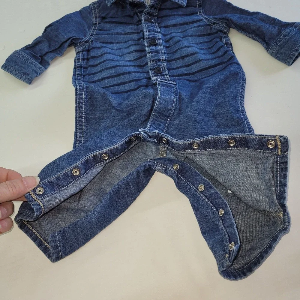 Baby Gap 1969 Coverall Infant 3-6 Month Blue Chambray Stripe Snap Bottom 1-Piece